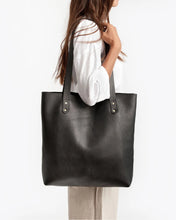 Load image into Gallery viewer, Black Full Grain Leather Everyday Shopper Tote